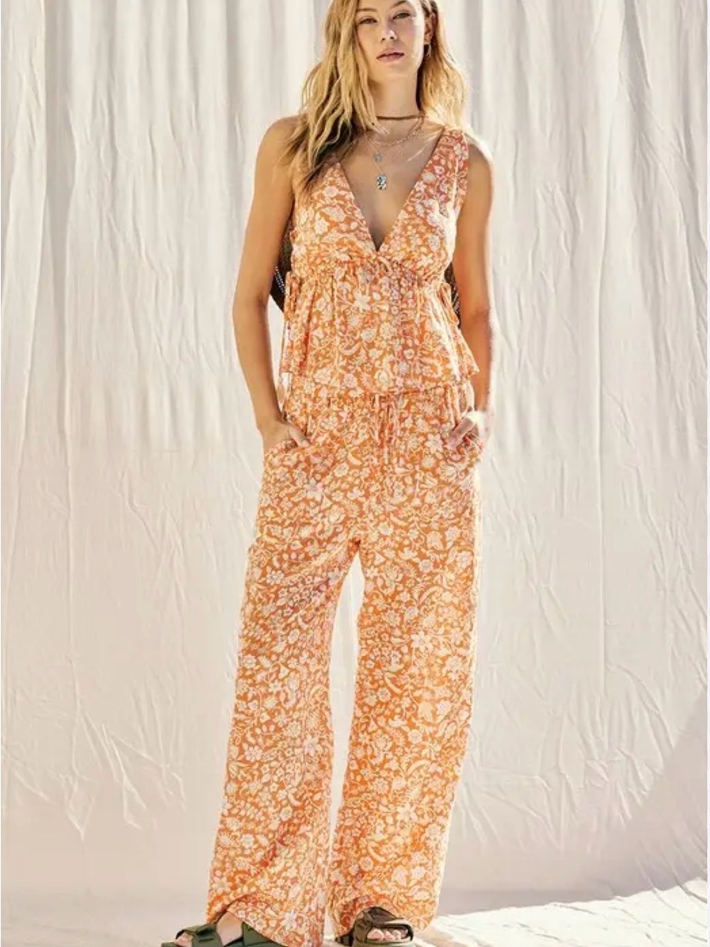 Sleeveless V-Neck Orange Floral Skirt Set
